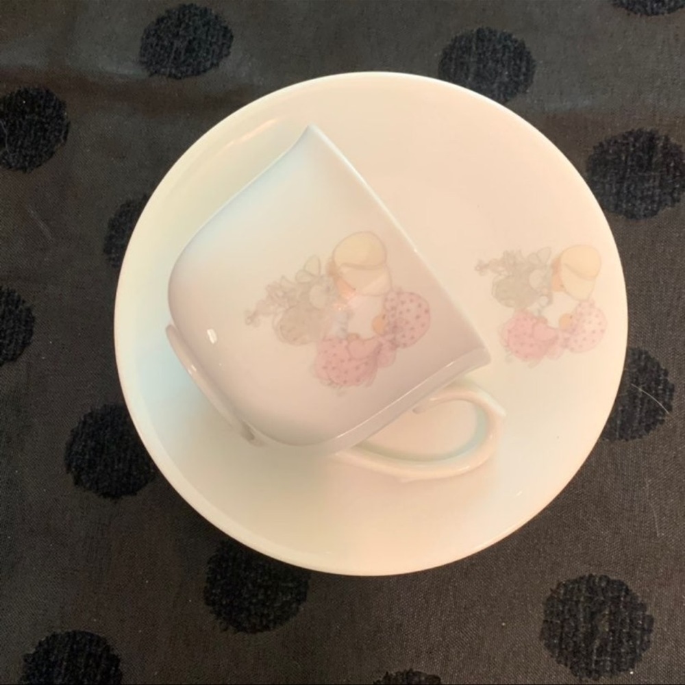 Precious Moments Tea Cup & Saucer 1985 - Picture 1 of 6